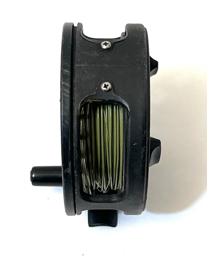 Vintage Fly Fishing reel Mitchell 7710, Nice Condition - Image 4 of 4