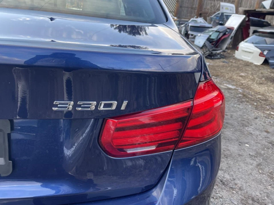 2017 BMW 330i Deck Lid Blue - Image 4 of 4