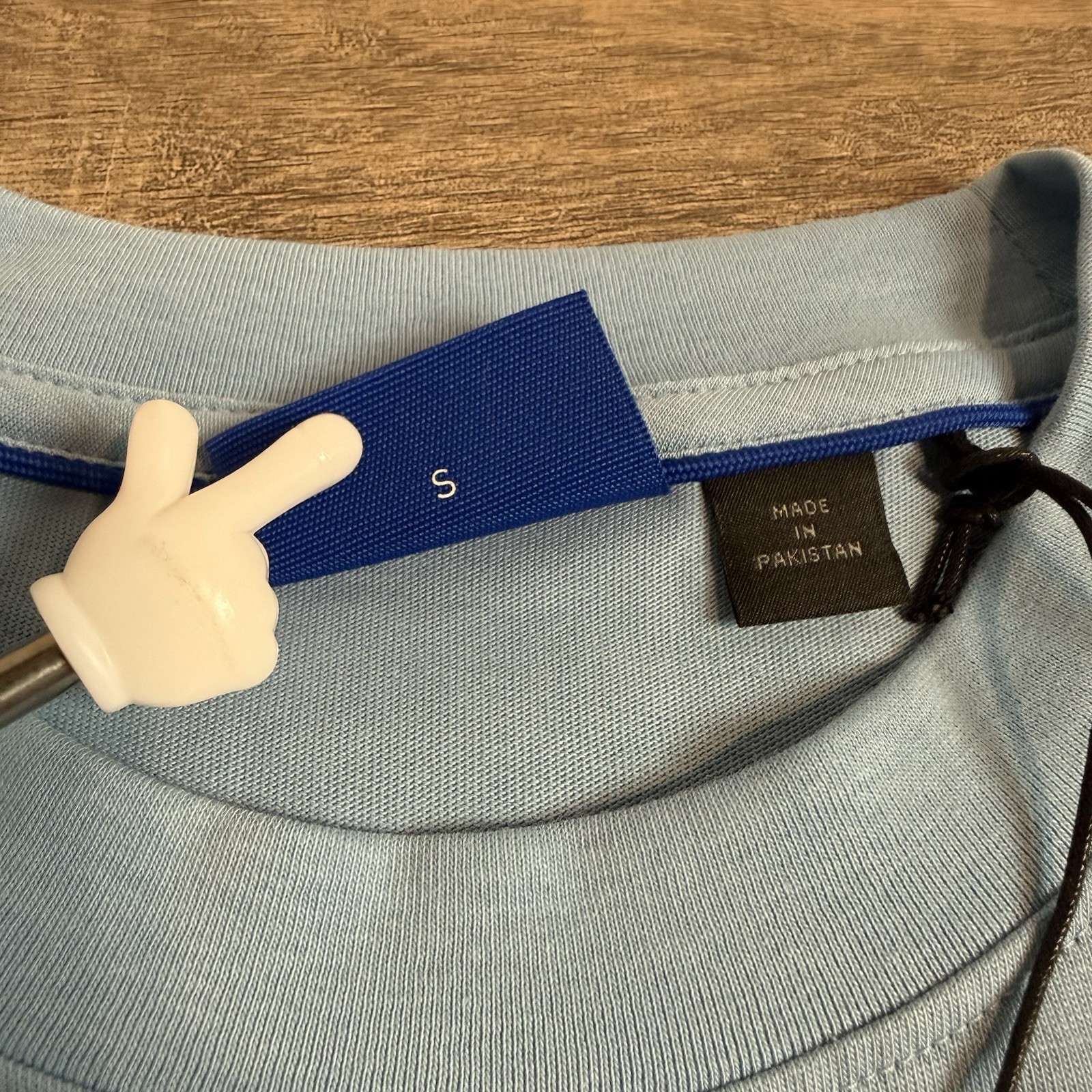 NWT Hugo Boss Mens T-Shirt Size (S/M) Light Blue Oversized Cotton Back Logo B9 thumbnail 6