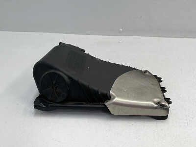 11 12 13 14 Porsche Cayenne Turbo 4.8L Left Air Intake Cleaner Filter 1530 OEM