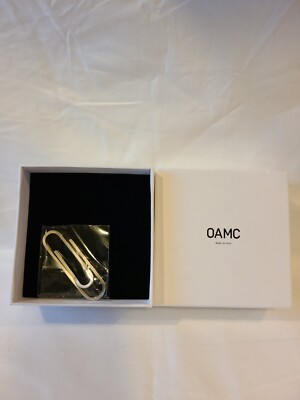 Oamc Silver Cuff Clip With Gift Box (cc)