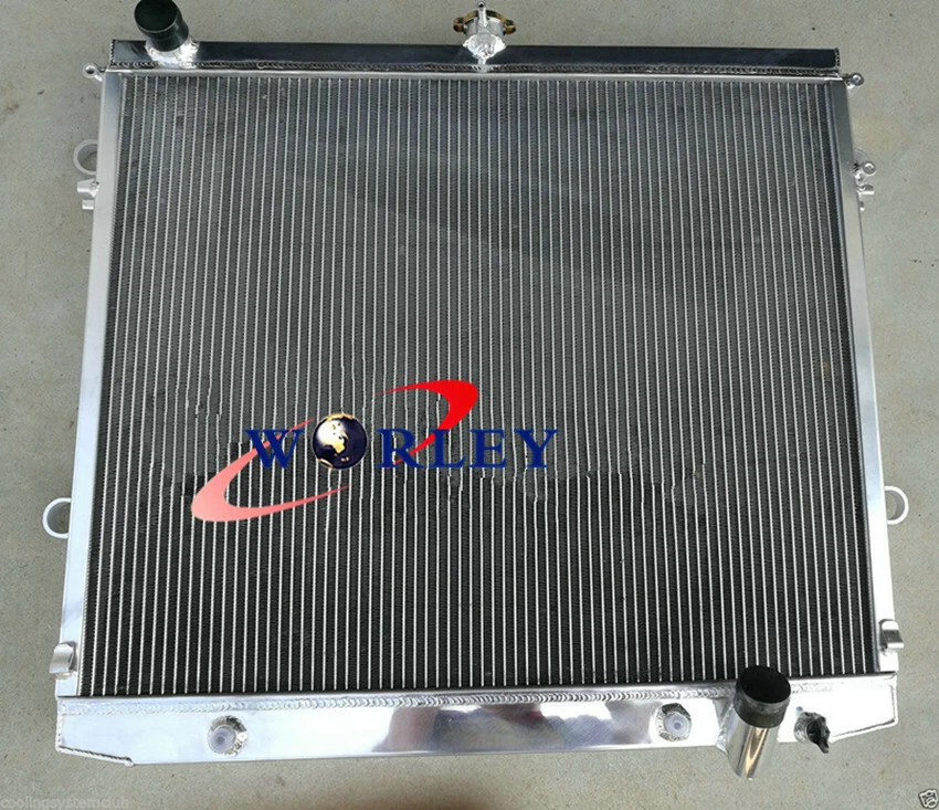Radiator For Toyota Landcruiser VDJ200R 200 Series 4.5TD V8 Diesel 2007-2015 - Image 4 of 4