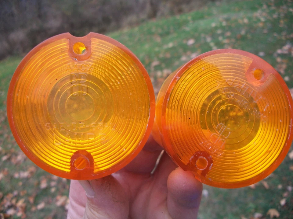 Dodge Lancer 1961 1962 1963 1964 dardo intermitente luces de estacionamiento lentes Foto 2 de 3