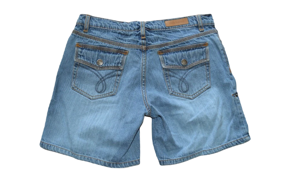 Daisy Fuentes Women's Denim Midi Jean Shorts ~Sz 2 ~ Roll & Button - Image 2 of 2