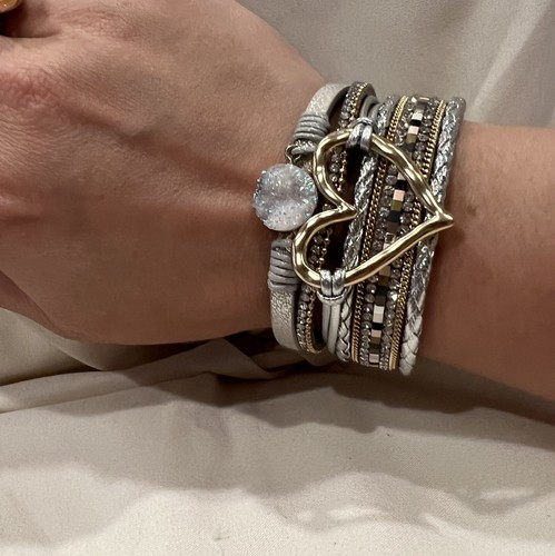 Bohemian Rhinestone Multilayer Love Heart Beige Stone Bracelet NEW - Picture 6 of 6