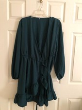 Size XL Green Wrap Ruffle Hem Dress Women Stylish Modern Cut