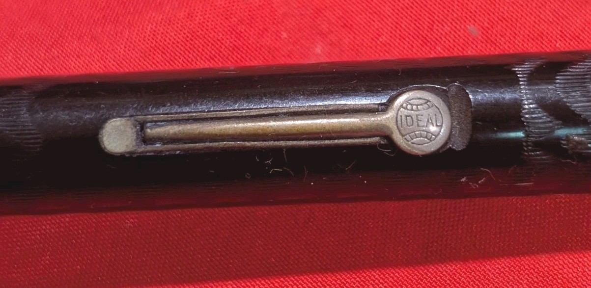 Vintage Collectible Waterman Ideal Fountain Pen No 52 UNTESTED with Generic Box 