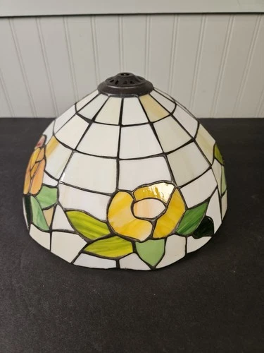 Vintage Tiffany Style Stained Glass Lamp Shade Flower 11" (Shade Only) See Pics