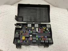 2013-2014 Dodge Ram 1500 Pickup Engine Fuse Box Power Distribution Box OEM