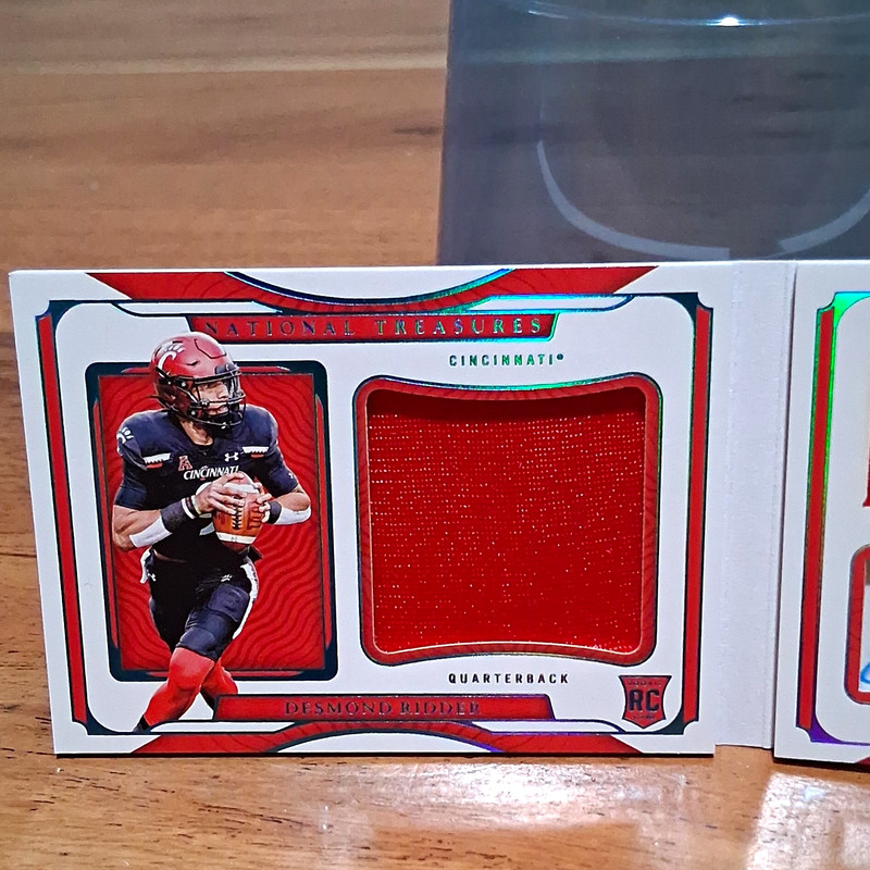 Panini 2022 National Treasures Desmond Ridder Bearcats RC Auto Patch Blooket /25