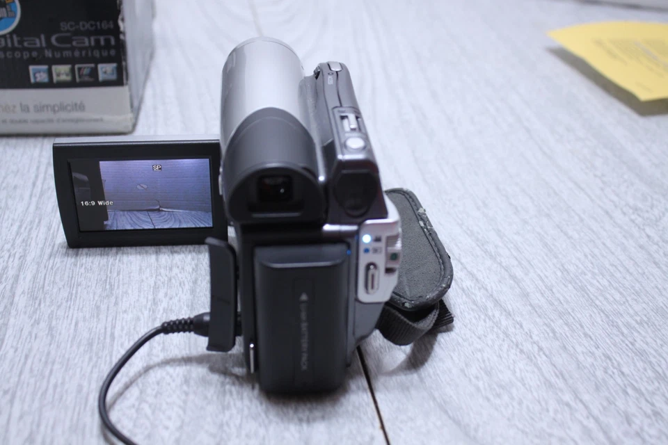 Samsung SC-DC164 Camcorder DVD-R + SD w/ REMOTE, Tested Video Proof Works BUNDLE - Image 2 of 4