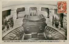 75 PARIS LES INVALIDIDES TOMB OF NAPOLEON 1ST GREAT PORPHYRY SARCOPHAGUS 
