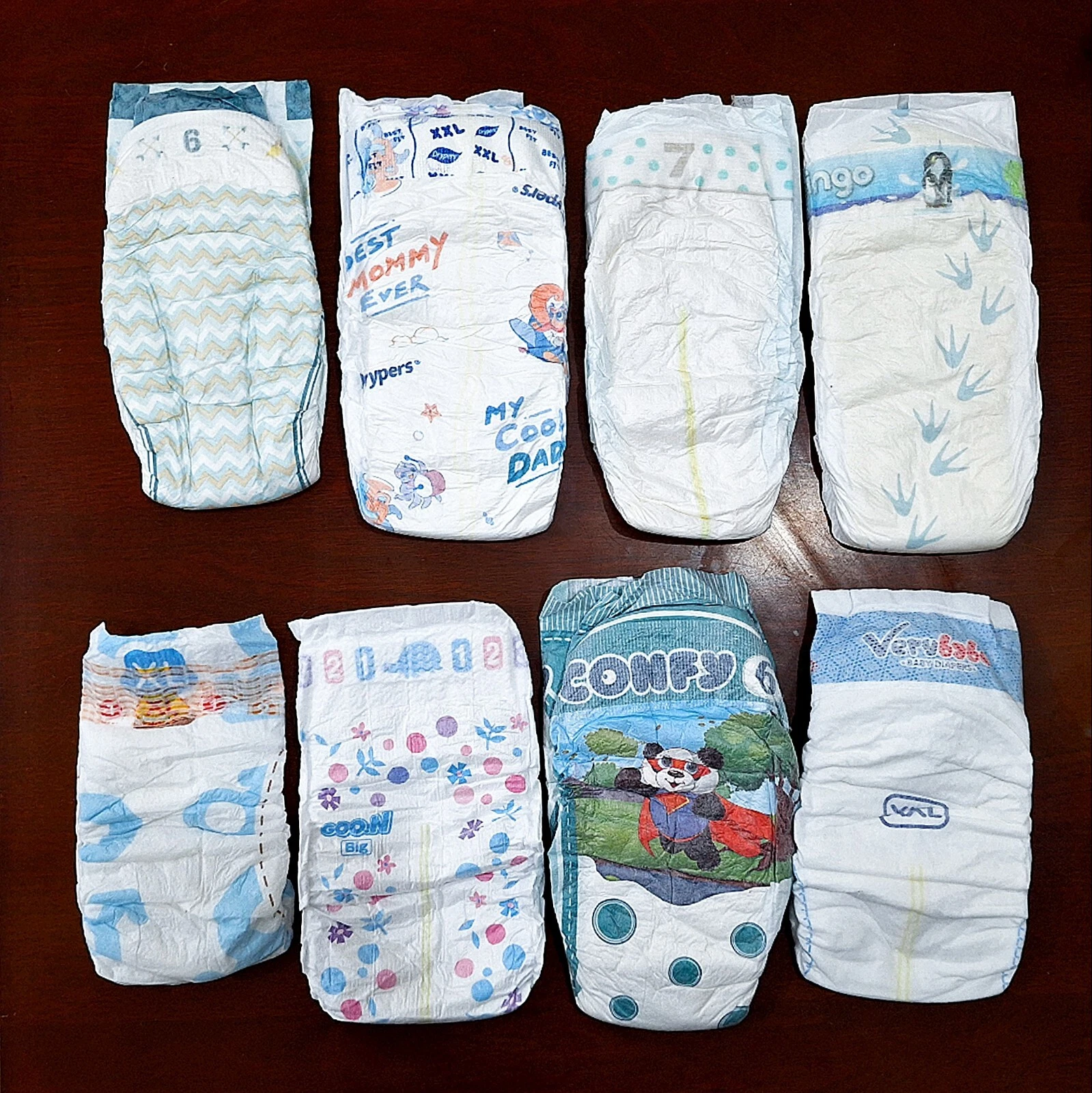 Lot of 8 different samples of size 6 / size 7 / size 8 / XXL baby diapers
Opens in a new window or t