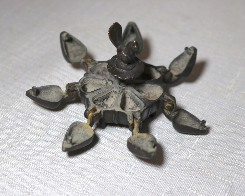 antique handmade Hindu Indian brass bronze Kumkum ritual figural spice box jar - Image 4 of 4