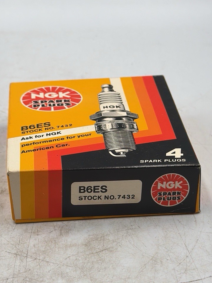 NGK B6ES 7432 spark plugs non resistor copper set 4 NEW