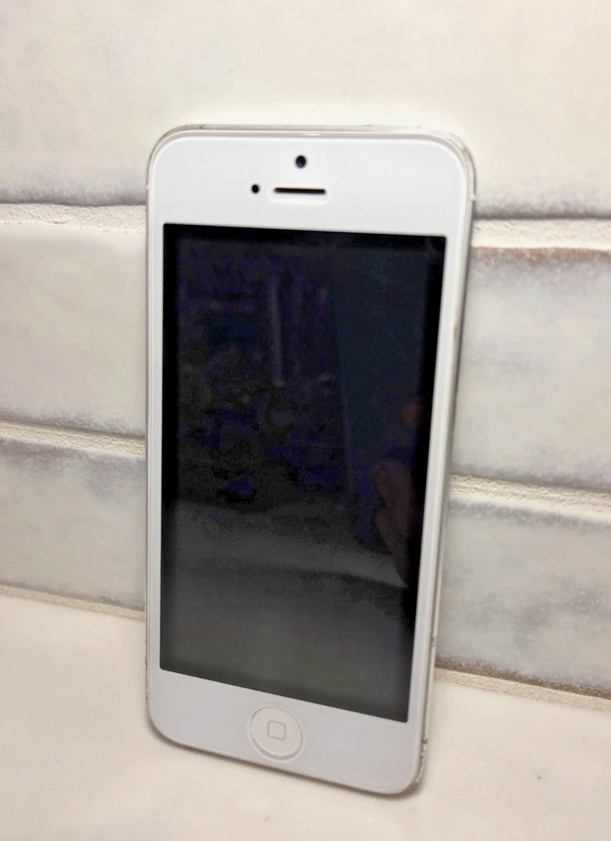 Apple iPhone 5 Silver Phones for Sale - eBay