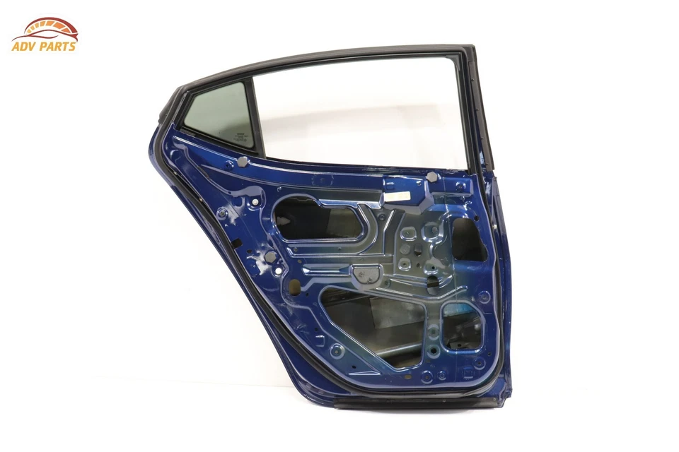 Nissan Máxima 2016-2019 panel de carcasa de puerta trasera izquierda del lado del conductor OEM Foto 2 de 4