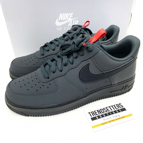 NIKE AIR FORCE 1 07 US UK 6.5-12 CZARNE CZERWONE SZARE ANTRACYTOWE BQ4326-001 ROZMIAR MĘSKI - Zdjęcie 1 z 9