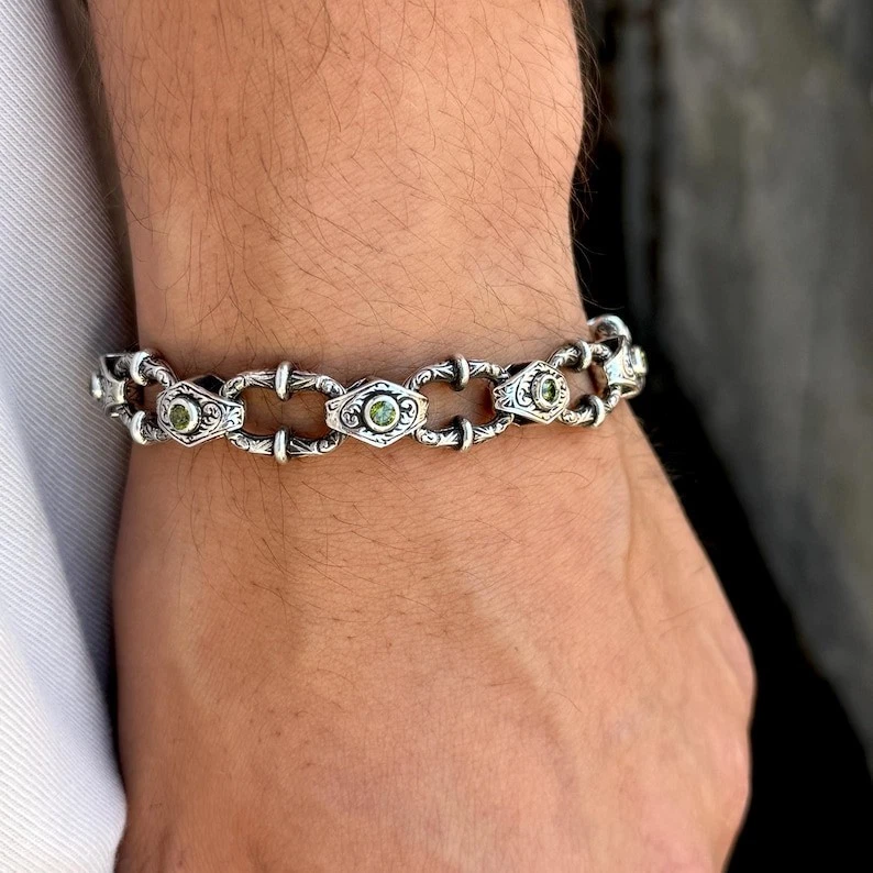 Men Handmade Silver Peridot Gemstone Engraved Chain Link Bracelet - Image 4 of 4