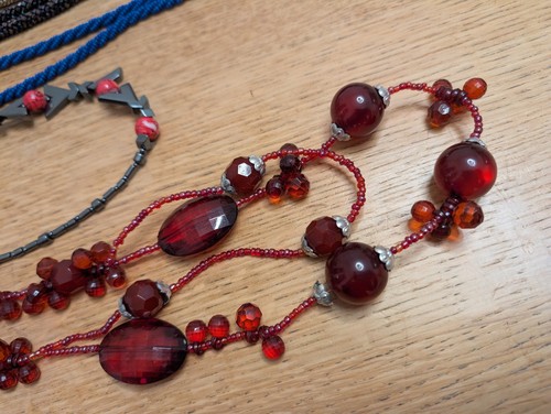 Job Lot Vintage Retro Handmade Beaded Necklaces - Picture 2 of 5