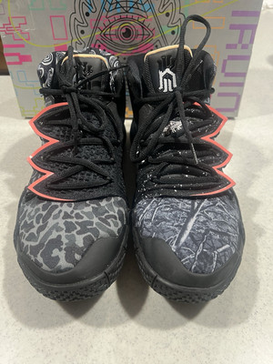 Size 11  - Nike Kyrie S2 Hybrid What The 2020.  pre owned KYRIE IRVING 
