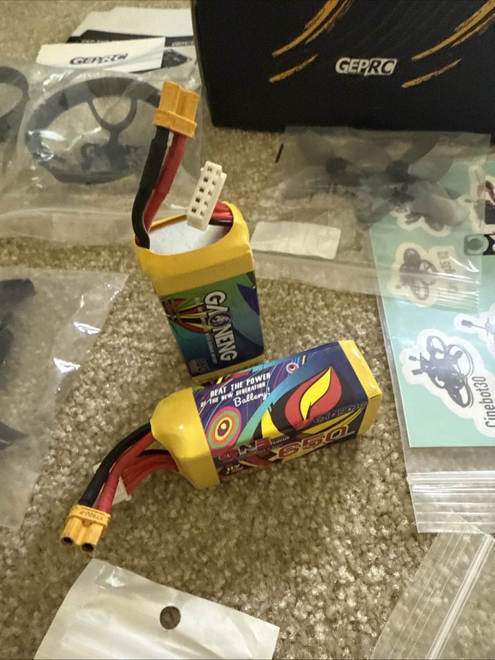 GEPRC Cinelog 25 V2  HD Crossfire 4s 2 Batteries Full Set Included Flied 3 Times - Image 3 of 4