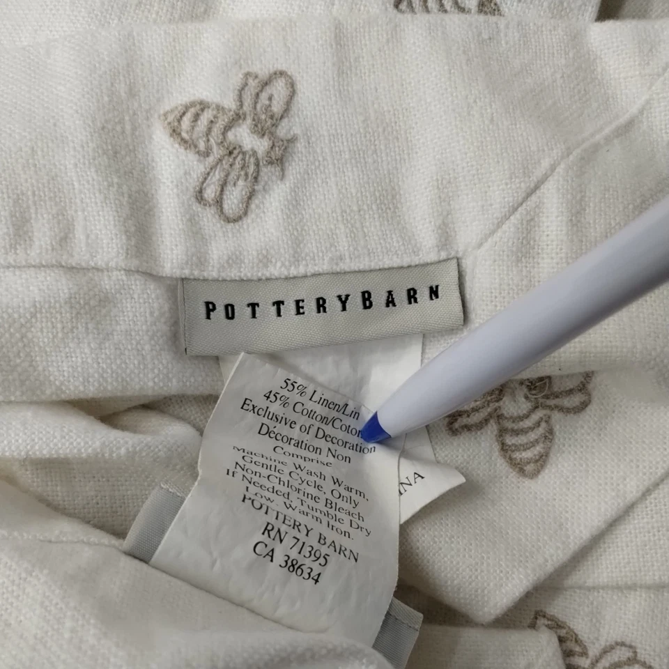 Pottery Barn Buttercream Bumble Bee Placemats Set Of  4 Linen Blend *See Photos* - Image 4 of 4