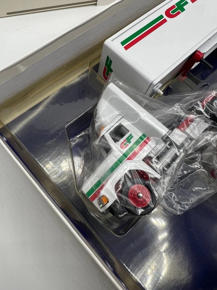 Camión doble fundido a presión CF Consolidated Freightways 1998 Winross 1:64 hecho en EE. UU. Foto 3 de 4