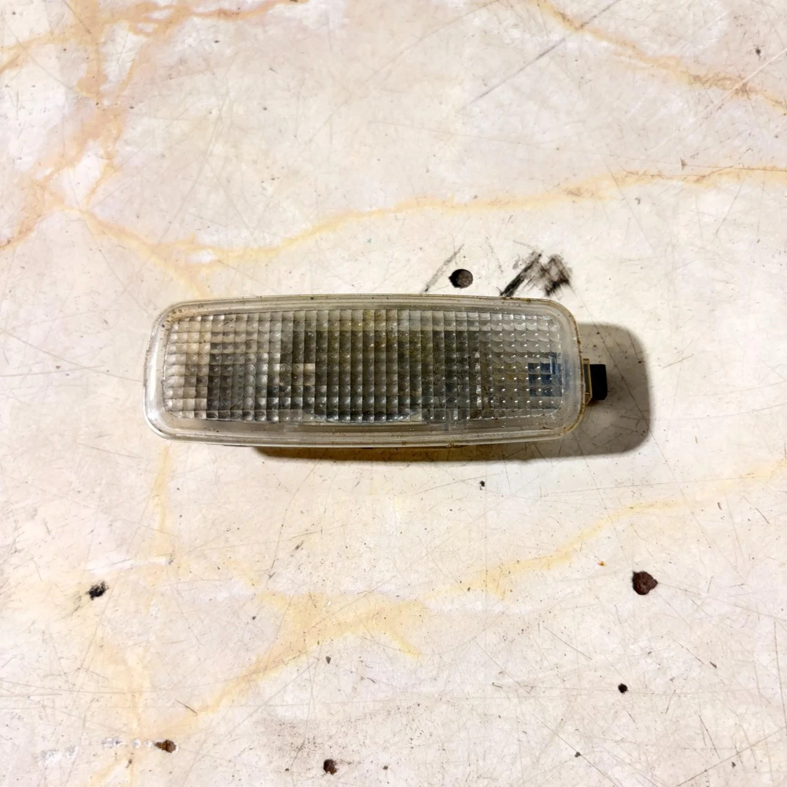 Audi visor lamp clear lens