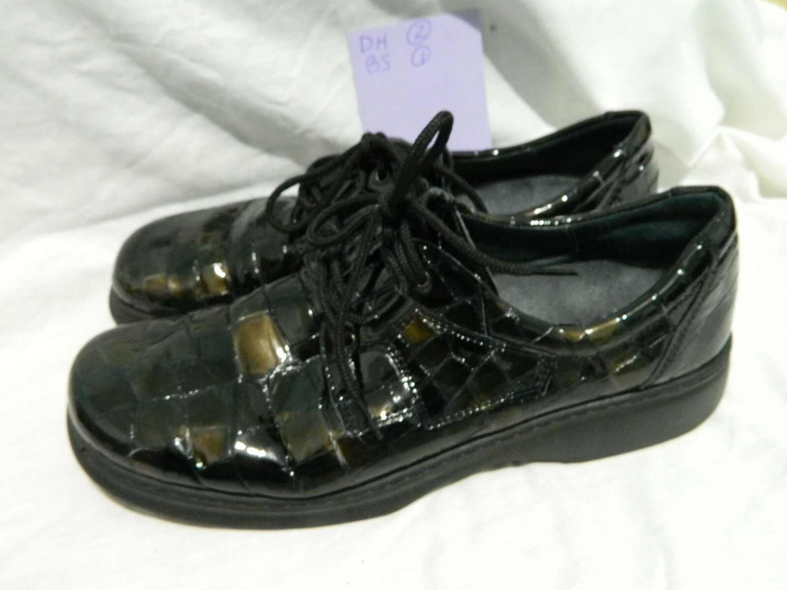 SAOLA Scarpe da lavoro Elle taglia 43 Made in Spain taglia 9 5 Moving Air Systems nella suola