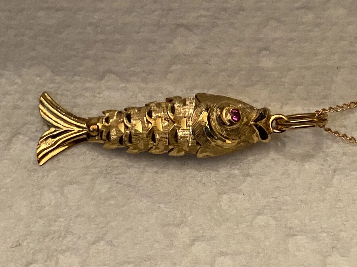 Gold chain with clearance fish pendant
