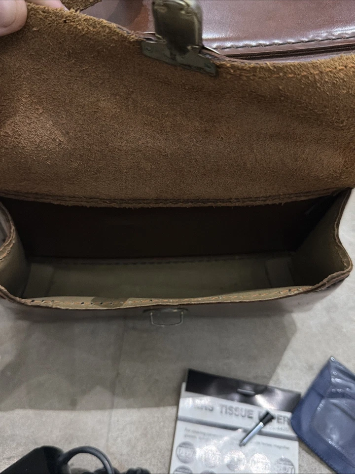 Mamiya/Sekor 500DTL Camera Made In Japan PLUS ORIGINAL CASE, ACCESSORIES, PAPERS - Image 3 of 4