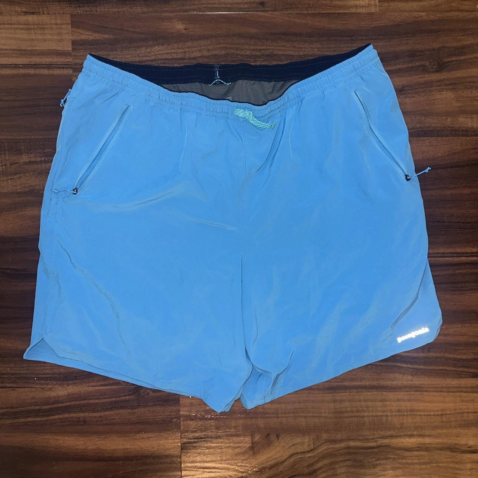 Patagonia Men's XL Blue Hiking Shorts, Lined, Zippered Pockets, NWOT