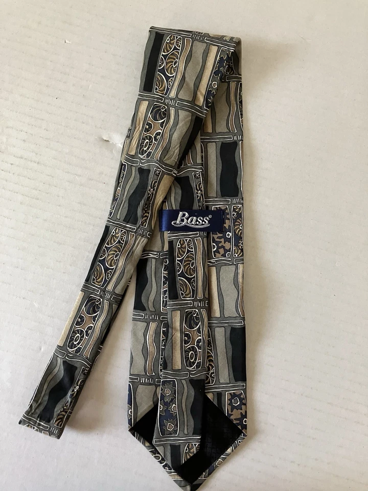 Gravata masculina baixo seda cetim cinza bronzeado preto branco geométrico feita nos EUA 58" - Imagem 4 de 4