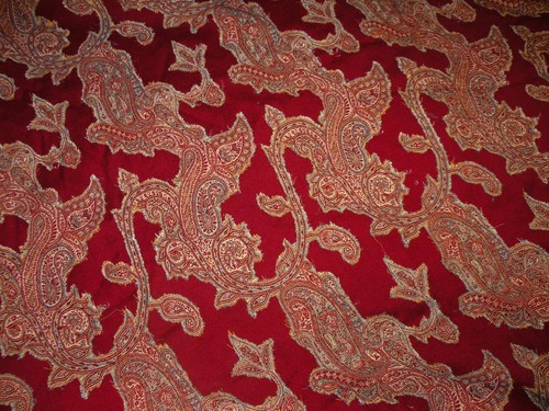 Vintage Shawl 100% Kashmiri Wool Red SWI 78”X41” Reversible Excellent Condition - Picture 3 of 14