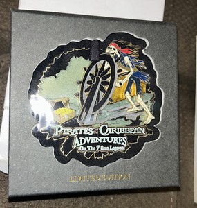 Disney Pirates Caribbean Helmsman Jumbo Pin Adventures  7 Seas Lagoon LE 750