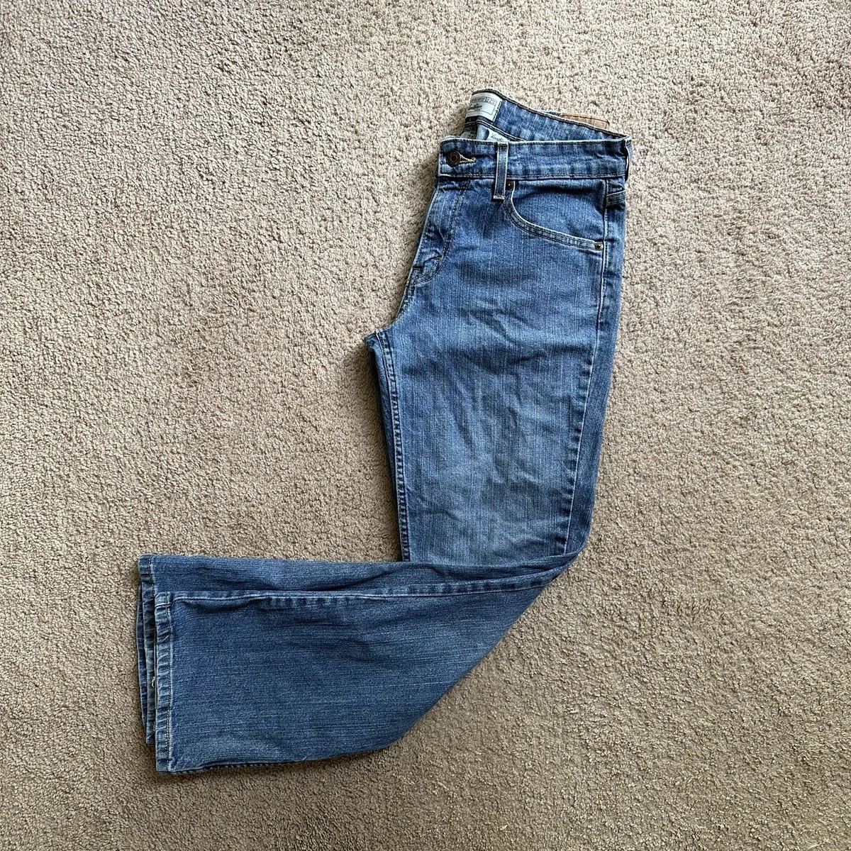 Levis Signature Jeans Womens 8 Short 30x30 Low Rise Bootcut Blue