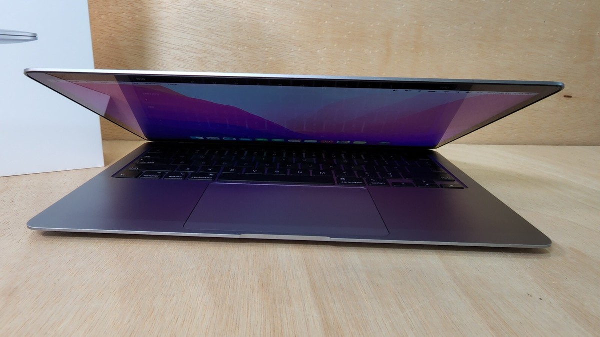 Apple MacBook Air 13 Apple MacBook Air 13