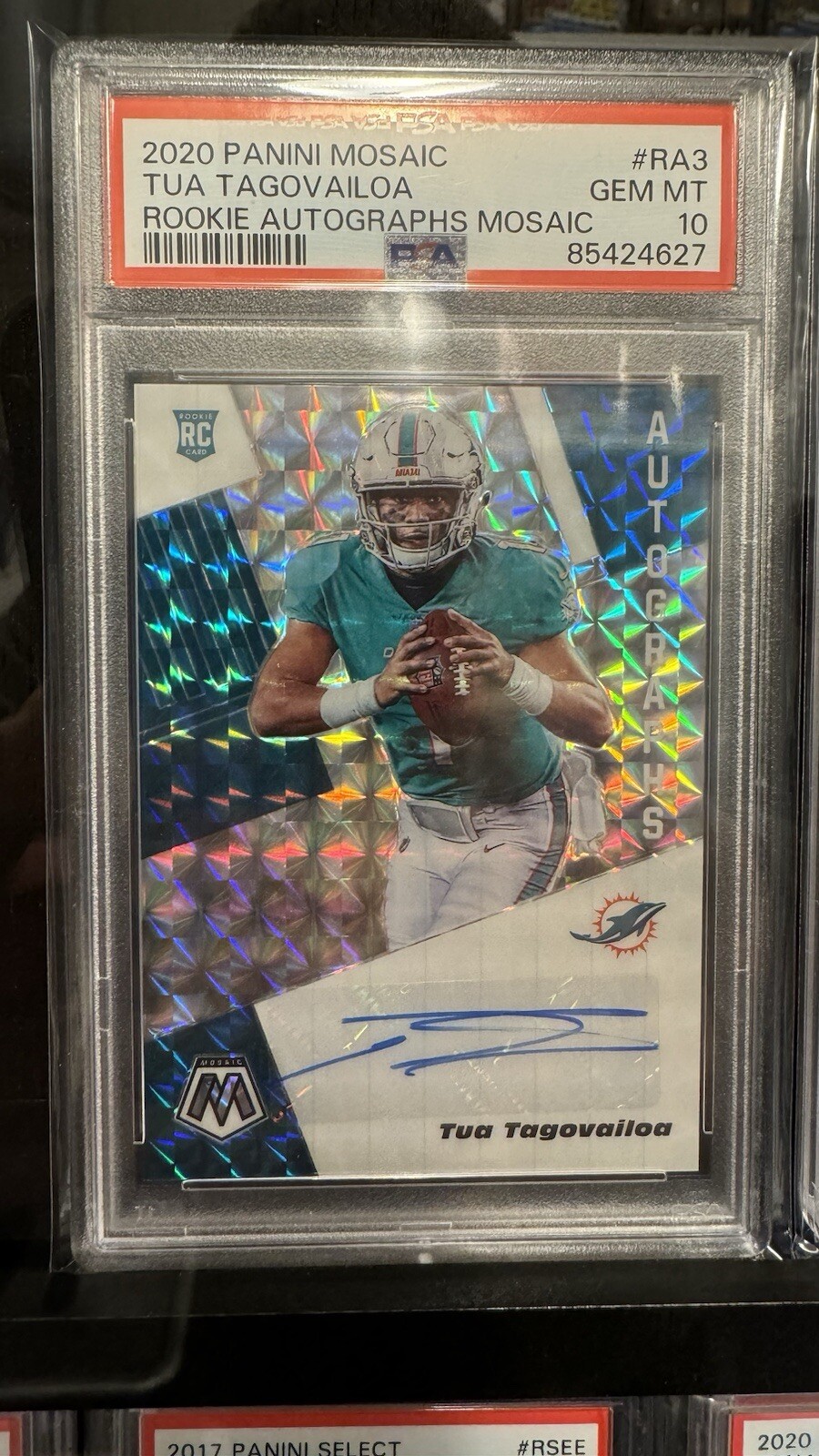 Tua Tagovailoa 2020 Mosaic Rookie Auto PSA 10 RC No. RA3