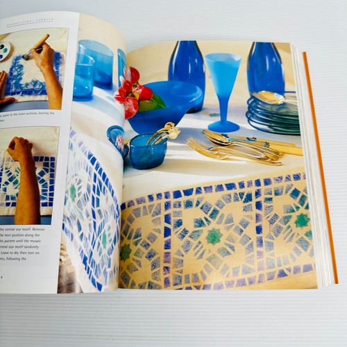 The Illustrated Step-By-Step Guide To Stencilling and Stamping - Paperback Book - Picture 5 of 11