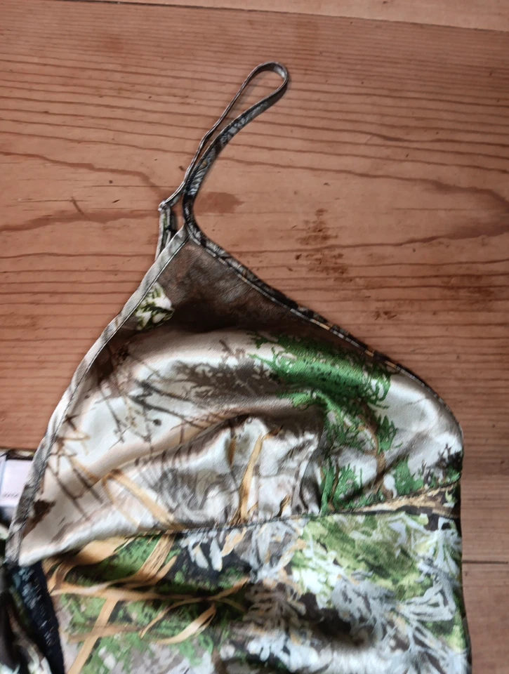 Conjunto de camisón lencería camuflada satinada Babydoll Black Widow para mujer S Y2K encaje frontal abierto Foto 2 de 4