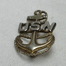 VINTAGE UNITED STATES NAVY STERLING SILVER  ANCHOR PIN #3