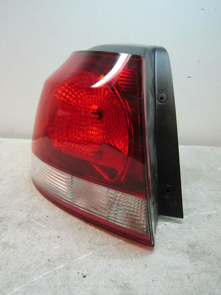 em90424 VW Volkswagen Golf GTI 2010 2011 2012 2013 LH Taillight OEM - Image 2 of 4