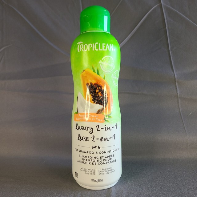 TropiClean Luxury 2-in-1 Papaya & Coconut Dog Shampoo & Conditioner