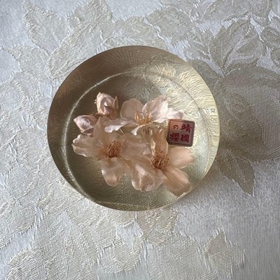 Japanese Paperweight Yasukuni cherry blossom circular ornament approx. 7cm
