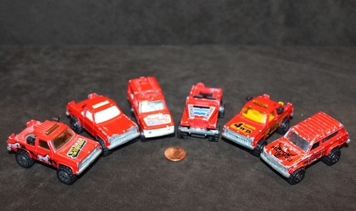 MENGE 6 Druckguss Majorette 1:64 rote LKW: Range Rover, Jeep Cherokee