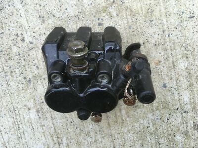 1255 Yamaha Zip Pro 50 Rear Back Brake Caliper Unit with Good Pads