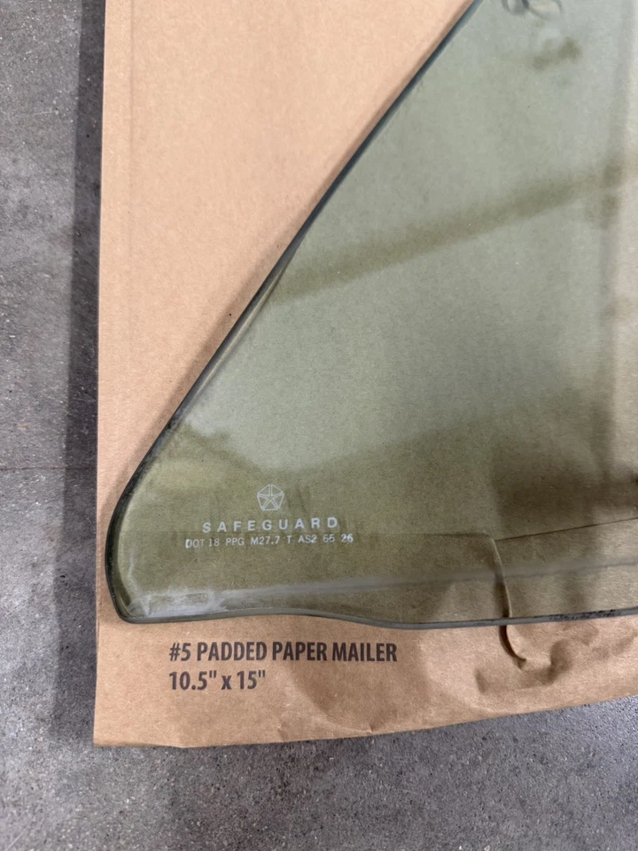 1972-77 1st Gen Dodge Ram Ramcharger Driver Vent Wing Window D150/W150-D350/W350 - Image 3 of 4