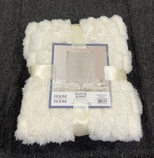 New Faux Fur Throw Blanket 50in x 60in White Soft Plush