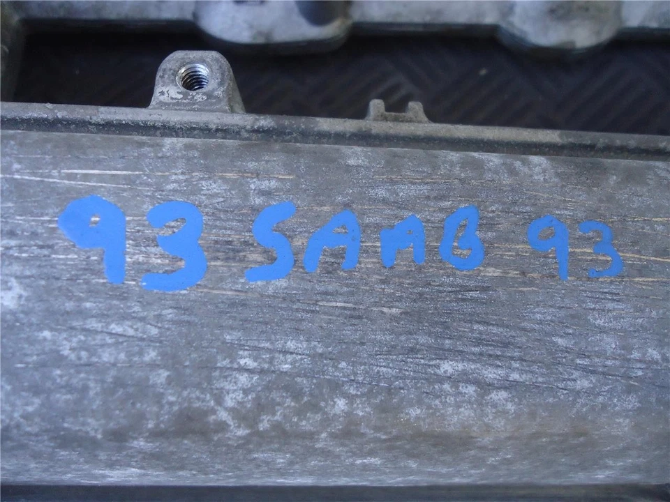 1986 - 1991 梅赛德斯奔驰 W126 420 SEL 发动机阀盖 — 第 2/4 张图片